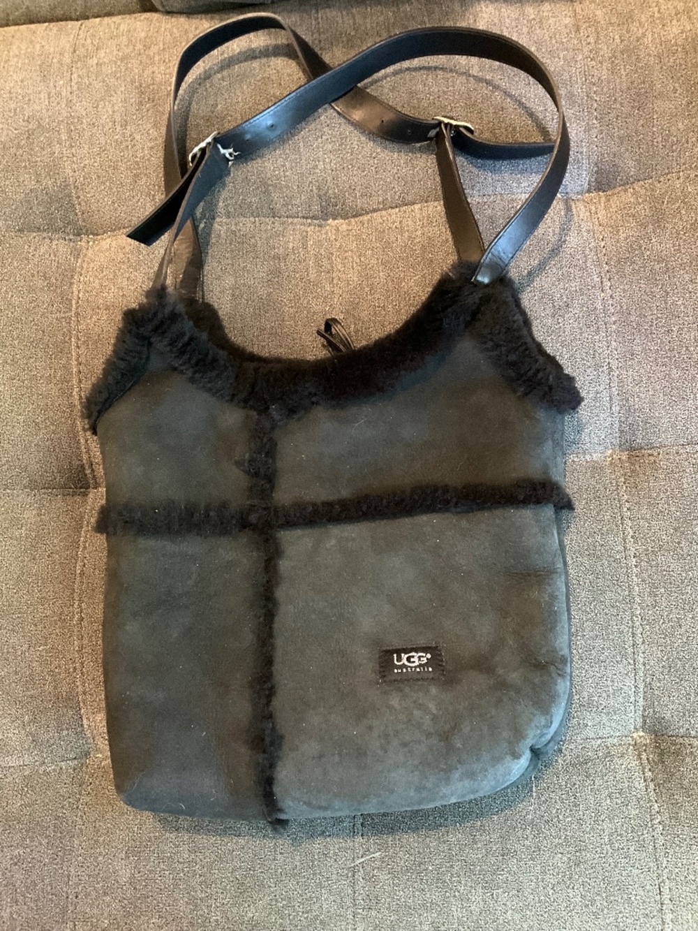 EUC UGG Australia Black Suede Shoulder Hobo Bag